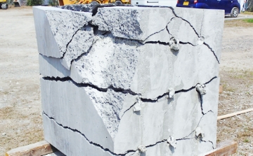 静的破砕工事　画像