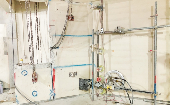 施工事例　壁切断撤去　神戸市中央区　画像