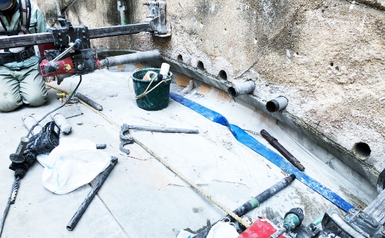 トンネル補修工事の画像